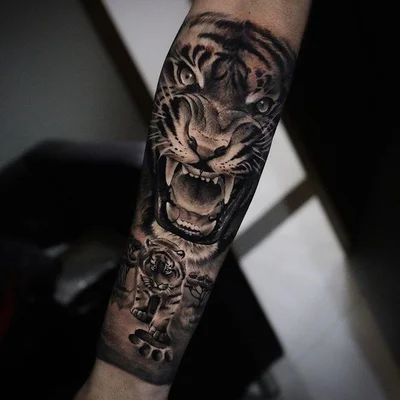 Tainara Tattoo Doll tattoo 042