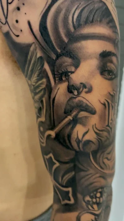 Takis Oltion tattoo 013