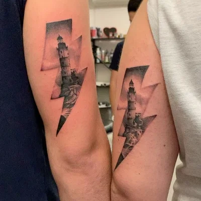 Takis Oltion tattoo 042