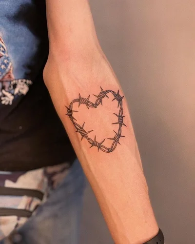 Natalie Tremasova tattoo 020
