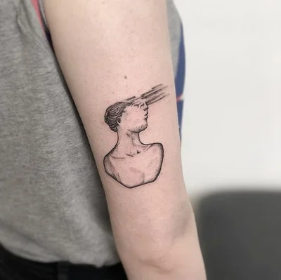 Natalie Tremasova tattoo 023