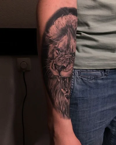 Talgat Isabekov tattoo 014