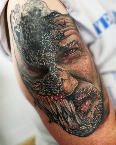 Alex Williamson tattoo 019