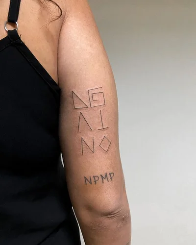 Tamara Falcomer tattoo 009