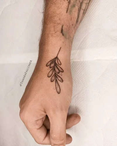 Tamara Falcomer tattoo 026