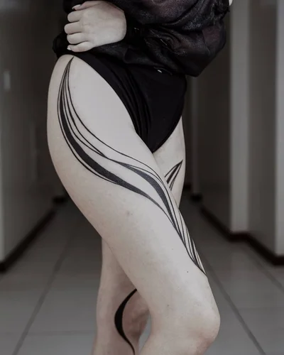 Tamara Falcomer tattoo 041