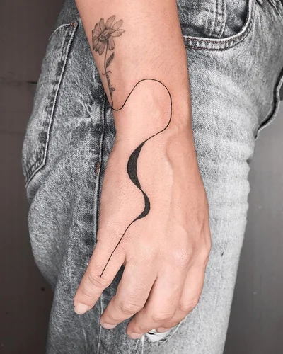Tamara Falcomer tattoo 043