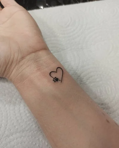 Tamara Falcomer tattoo 044