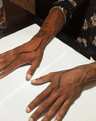 Tamara Falcomer tattoo 049