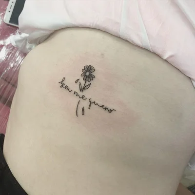 Tamires Giarola tattoo 011