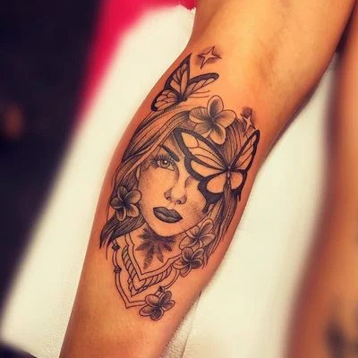 Tamires Giarola tattoo 012