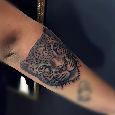 Tamires Giarola tattoo 016