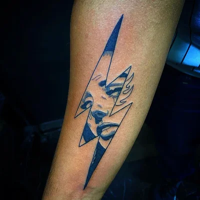Tamires Giarola tattoo 029