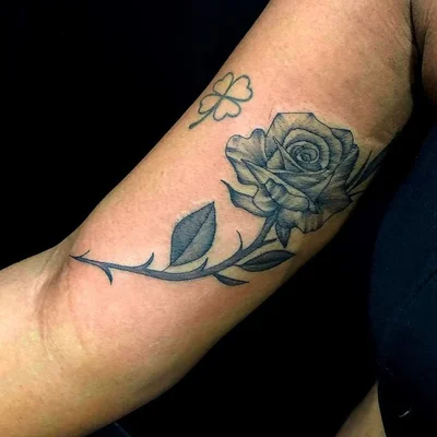 Tamires Giarola tattoo 030