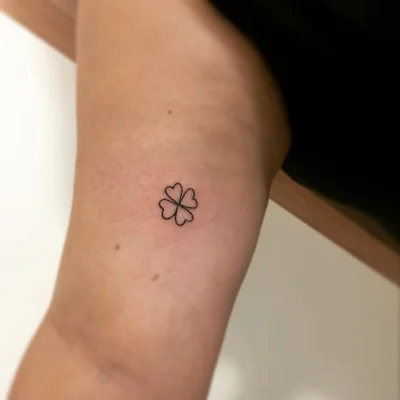 Tamires Giarola tattoo 031