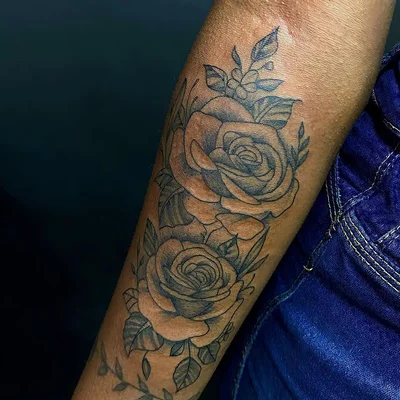 Tamires Giarola tattoo 032