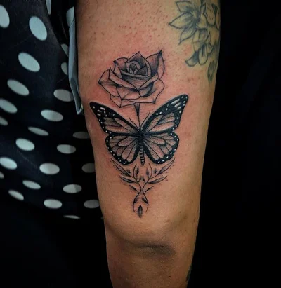Tamires Giarola tattoo 036