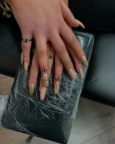 Tamsin Rose tattoo 009