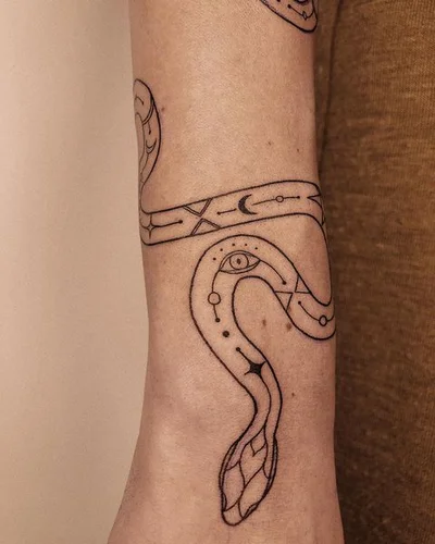 Tania Turtaieva tattoo 017