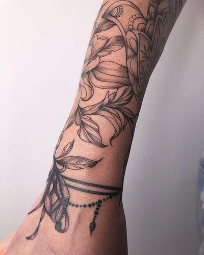 Tania Turtaieva tattoo 035