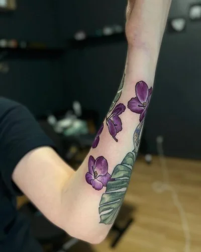 Tanya Anti tattoo 013