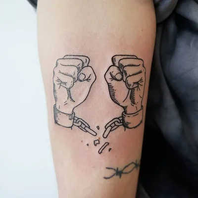 Tanya Anti tattoo 026