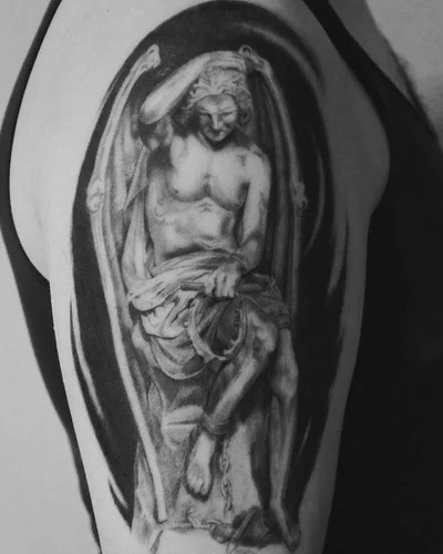 Tanya Anti tattoo 027