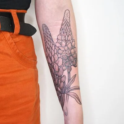 Tanya Anti tattoo 031