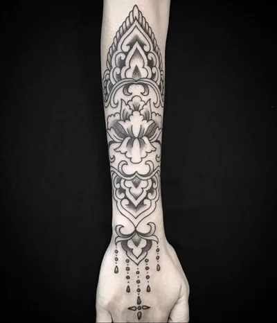 Taos Tattoo tattoo 043