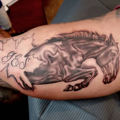 Tasha Grey tattoo 008