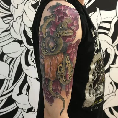 Natassia Wild tattoo 033