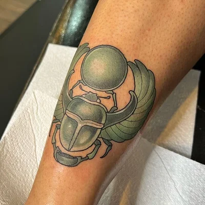Natassia Wild tattoo 049