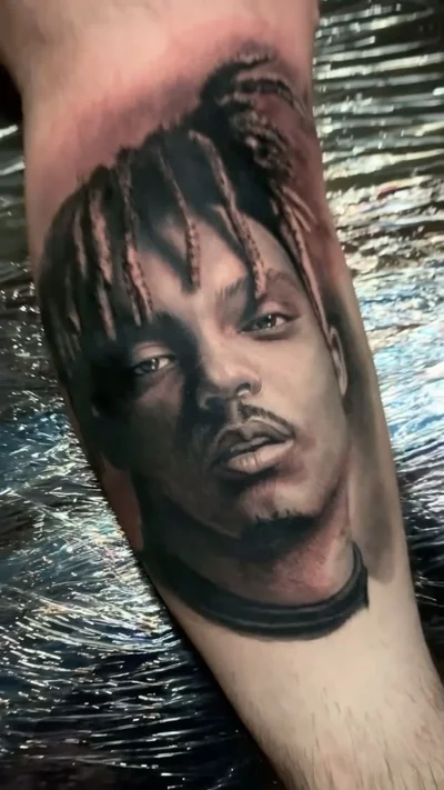 Beny Pearce tattoo 037