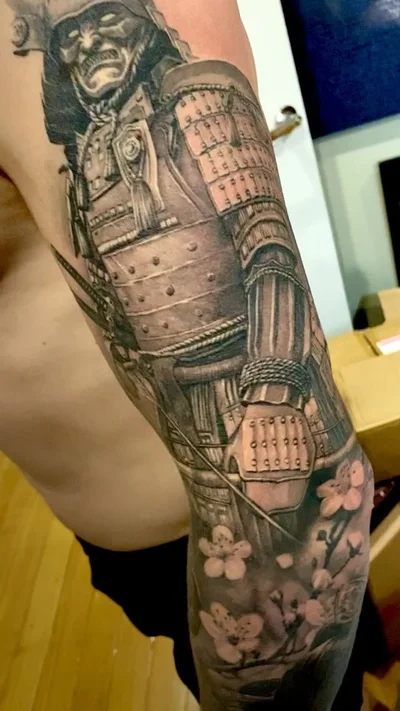 Beny Pearce tattoo 044