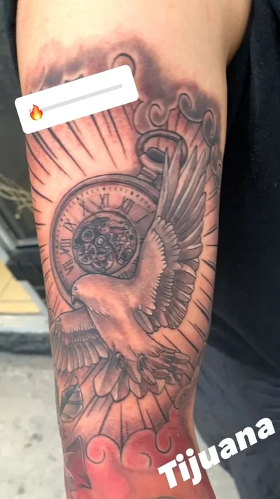 Adrian Islas tattoo 042