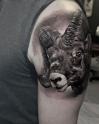 Cesar Morales tattoo 033