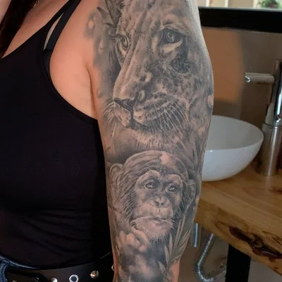 Angie Tatau tattoo 013