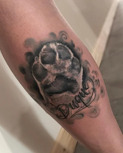 Angie Tatau tattoo 018