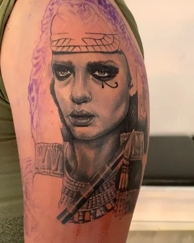 Angie Tatau tattoo 031