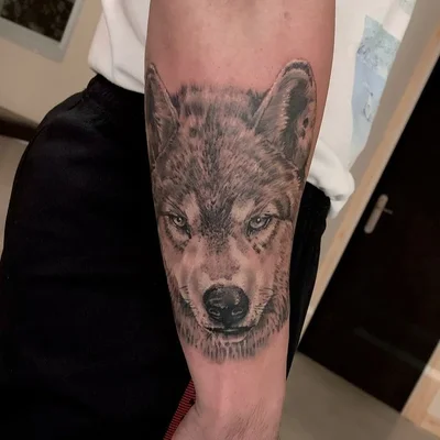 Angie Tatau tattoo 037