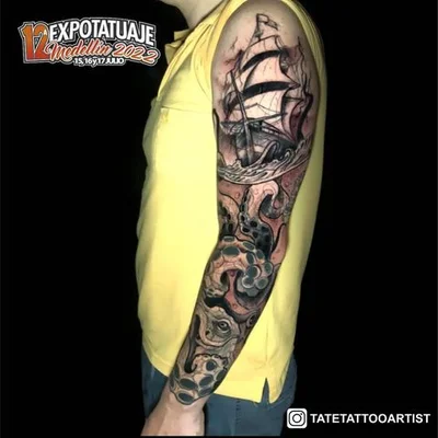 Esteban Escobar tattoo 042