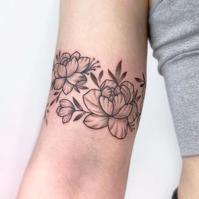 Tatiana (Tati) tattoo 007
