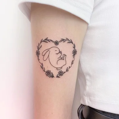 Tatiana (Tati) tattoo 010