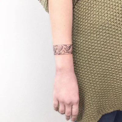 Tatiana (Tati) tattoo 028
