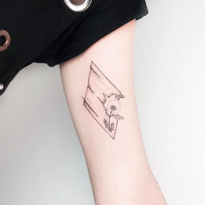 Tatiana (Tati) tattoo 038