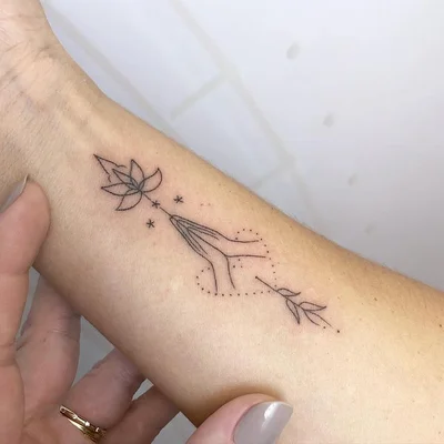 Tatiana Alves tattoo 029