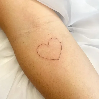 Tatiana Alves tattoo 036