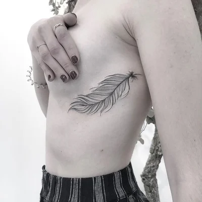 Tati Amaral tattoo 008