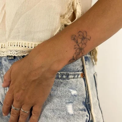 Tati Amaral tattoo 009