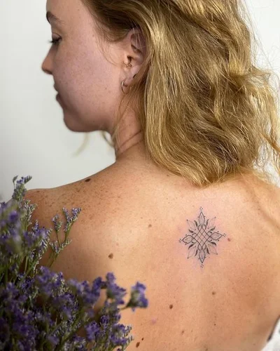 Tati Amaral tattoo 011